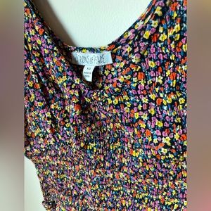 New Women’s floral short sleeve ruffle crop top with ruching